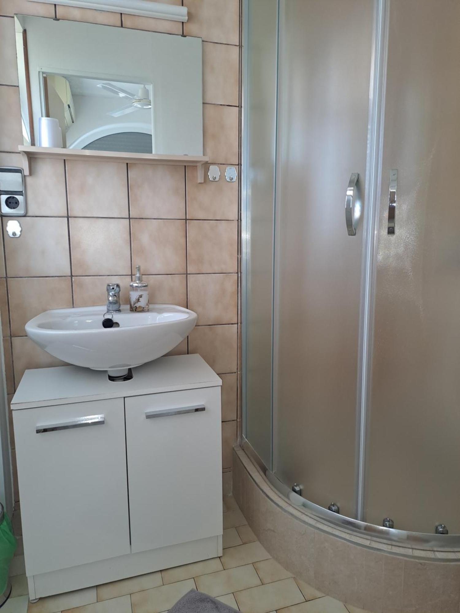 Studio Apartments Maslinik Крк Экстерьер фото